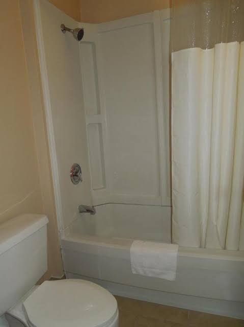 Hilltop Inn photo 3