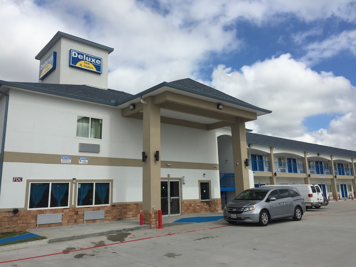 Deluxe Inn