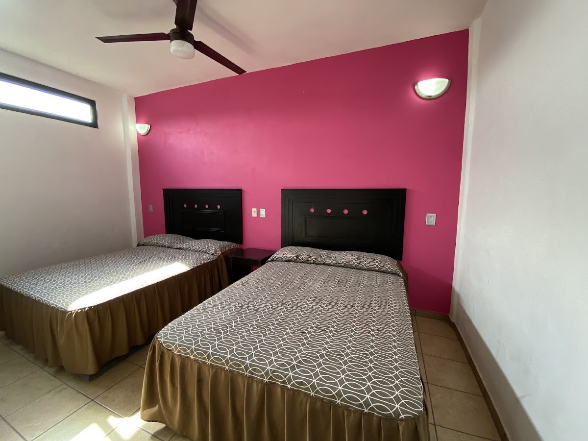 Hotel 'La Fuente'. photo 2