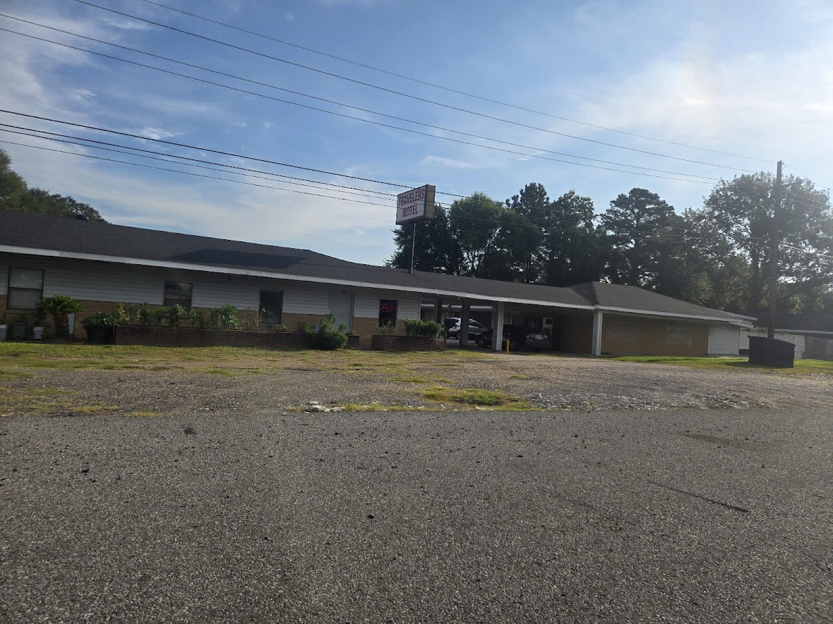 Traveler's Motel