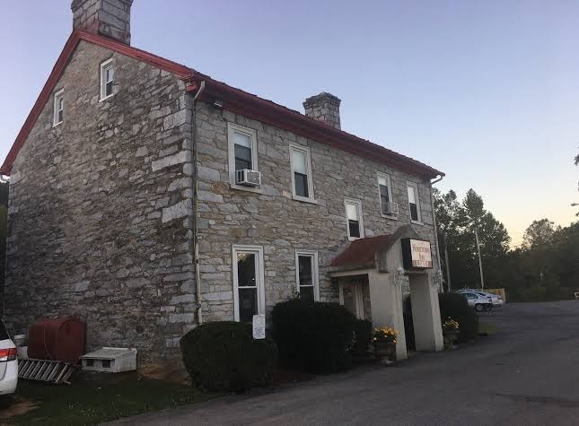 Hometown Inn