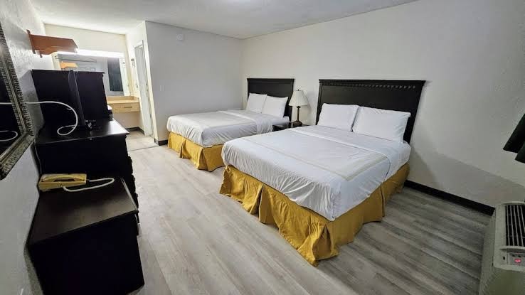 Budget Inn photo 2