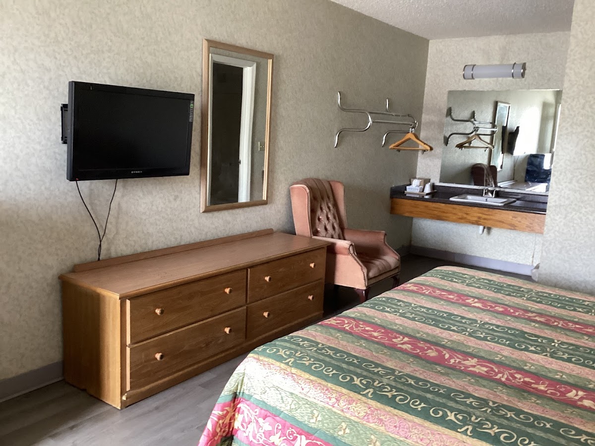 Valley Inn photo 2
