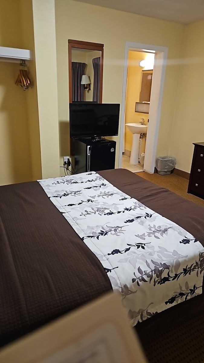 Budget Inn photo 2