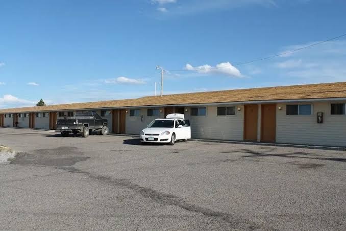 1st Interstate Inn
