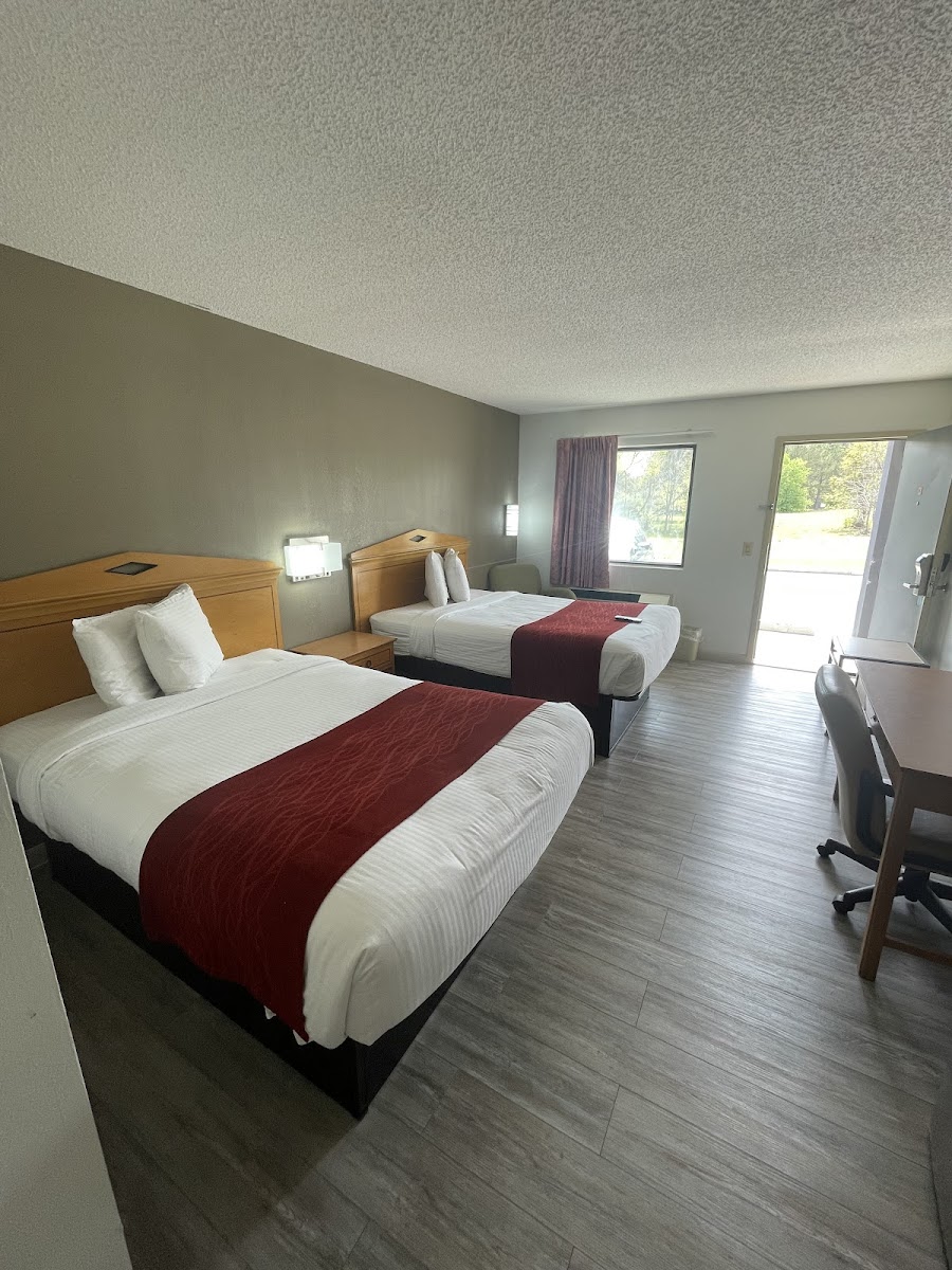 Budget Inn photo 2