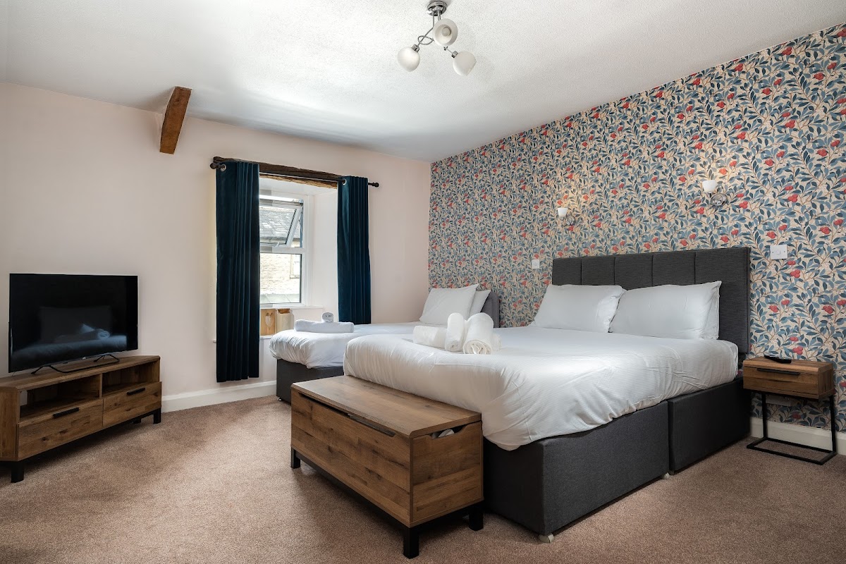 Wheatsheaf Hotel photo 2