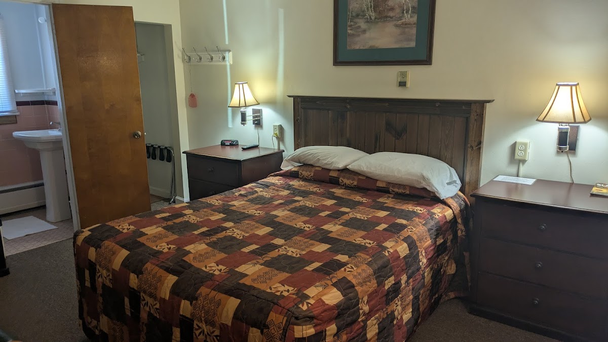Evergreen Motel photo 2