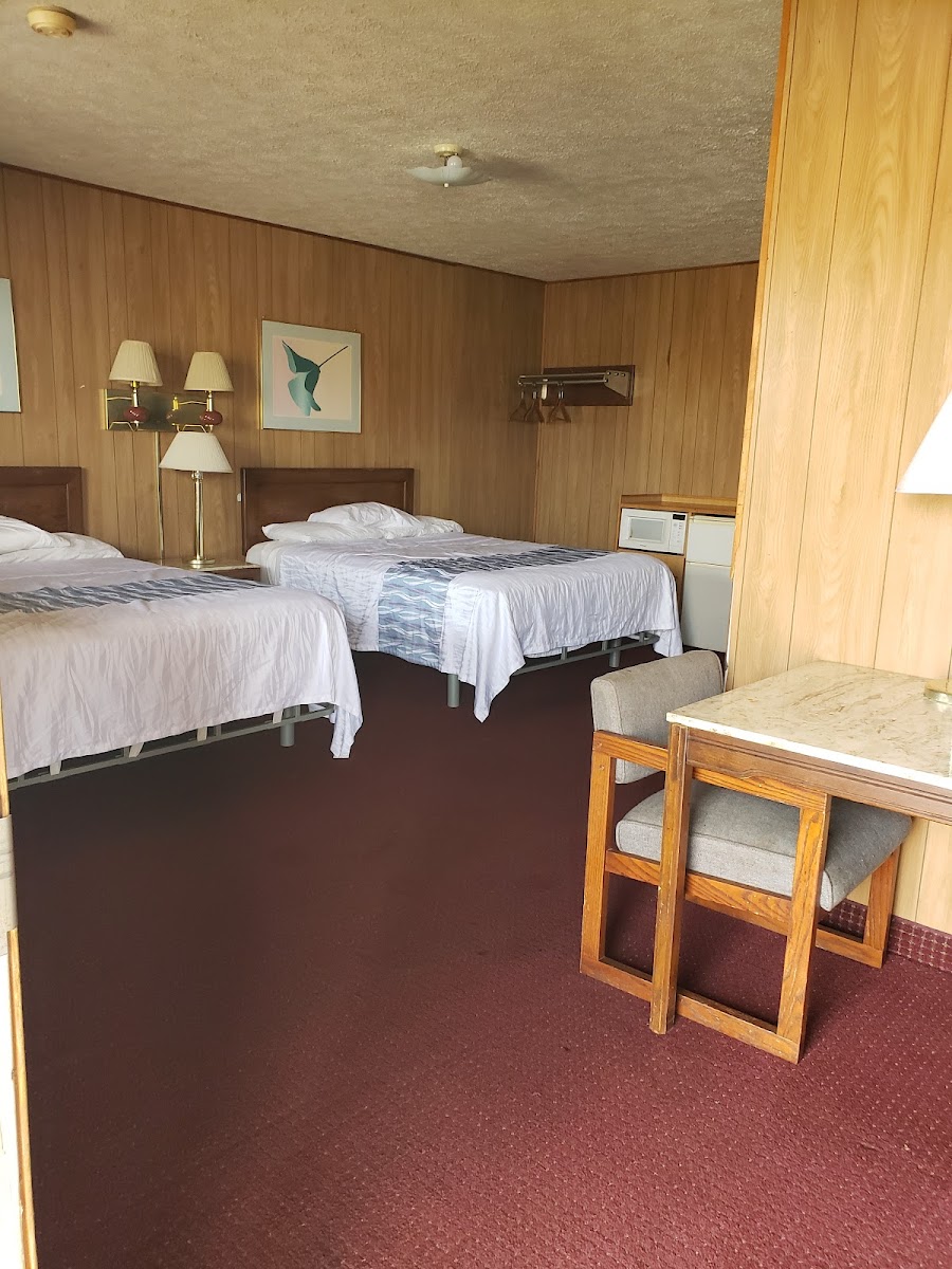 Holiday Motel photo 2