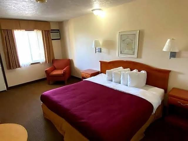 Western Inn photo 2