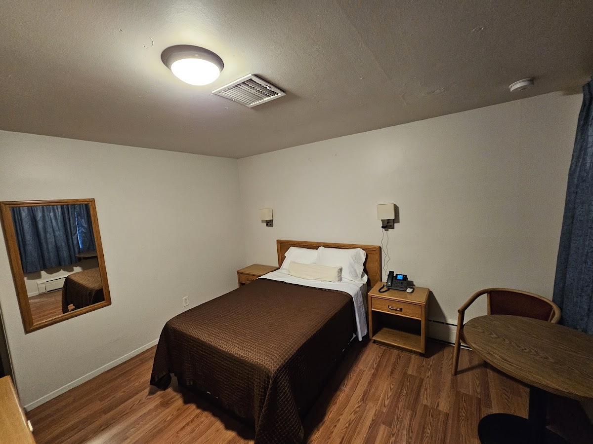 Travelers Motel photo 2