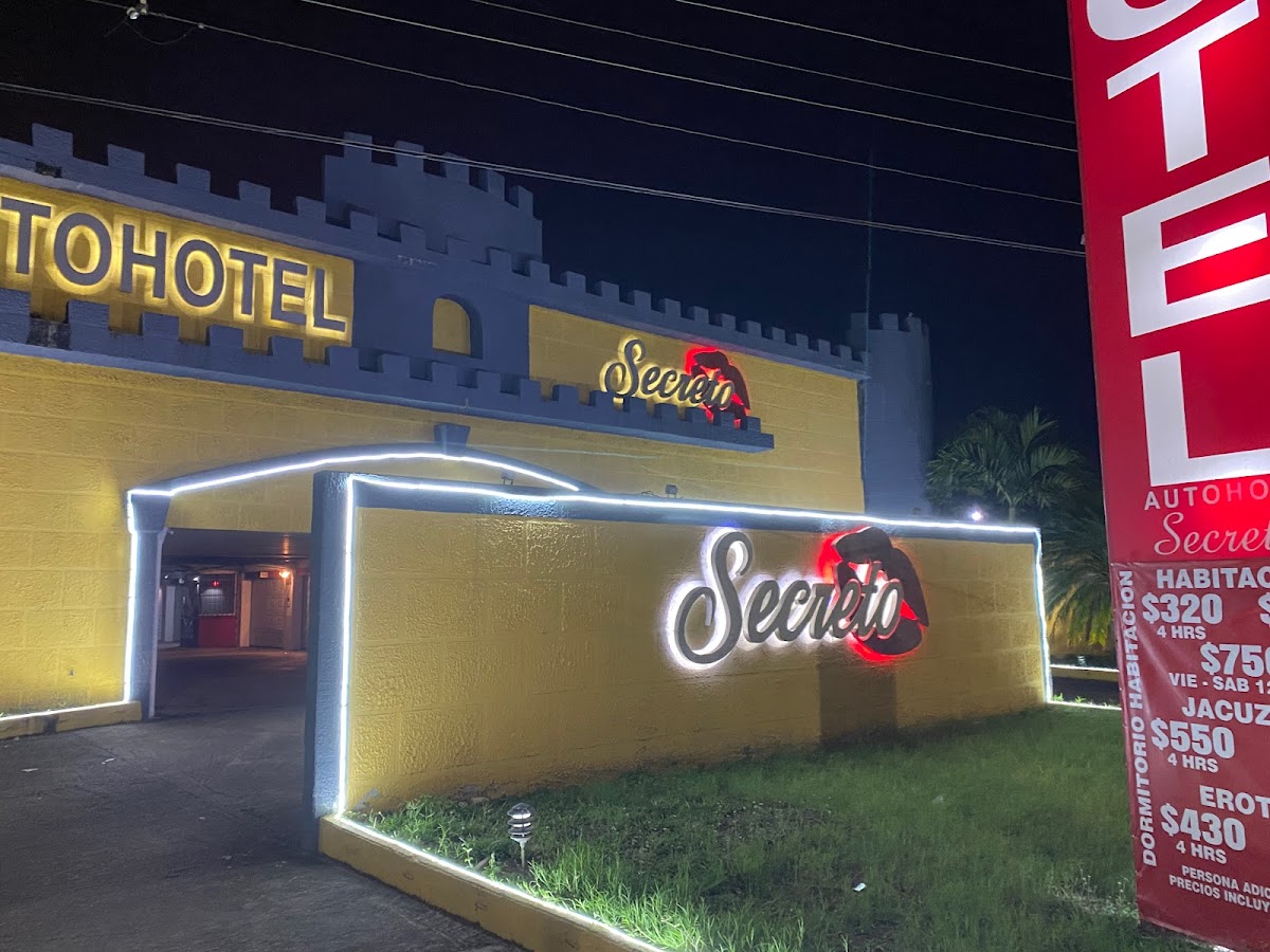 AUTO HOTEL SECRETO