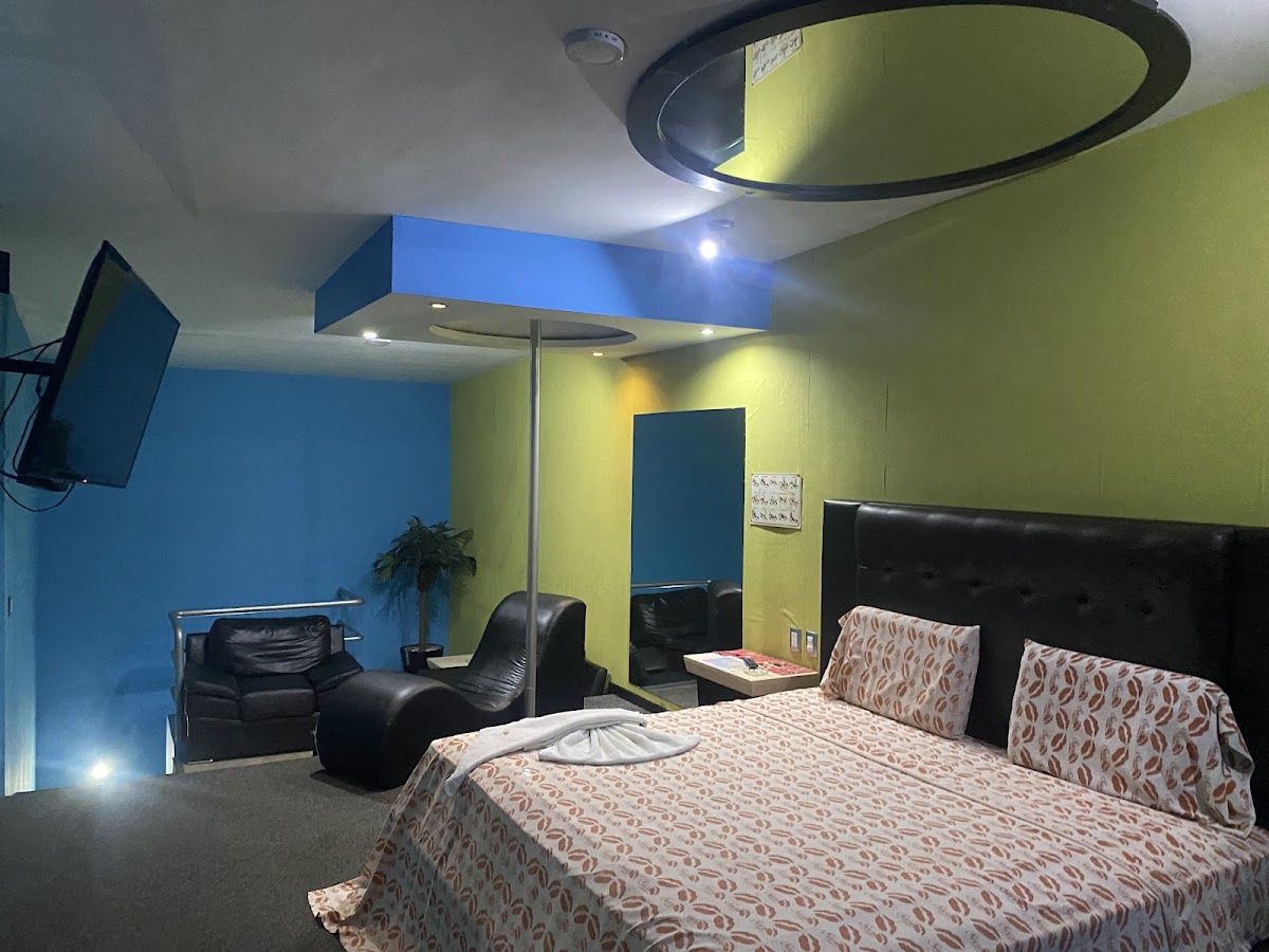 AUTO HOTEL SECRETO photo 2