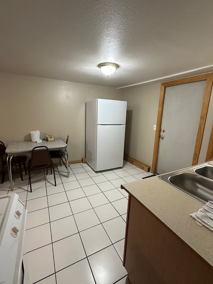Sportsman Motel photo 3