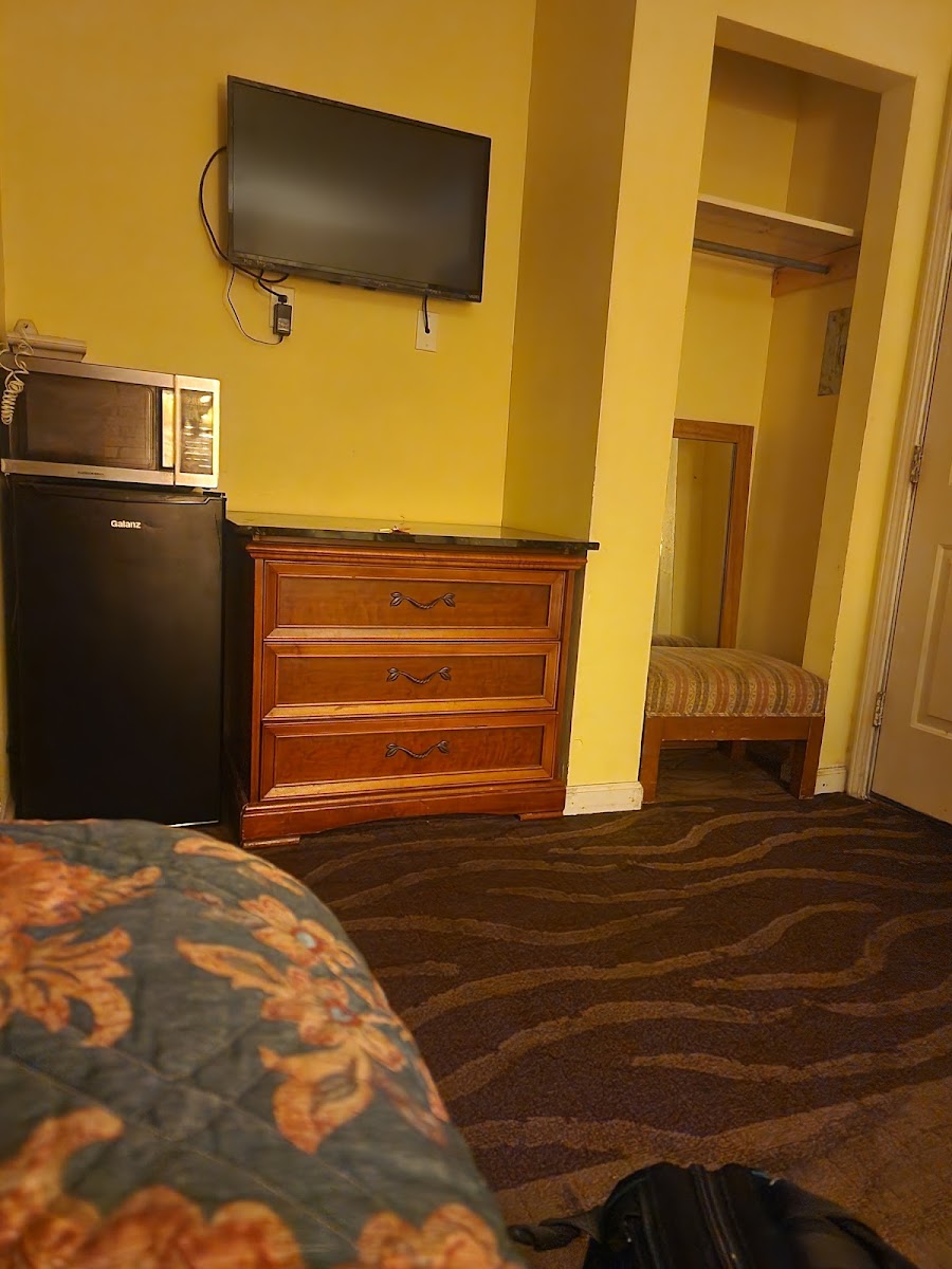 Relax inn photo 2