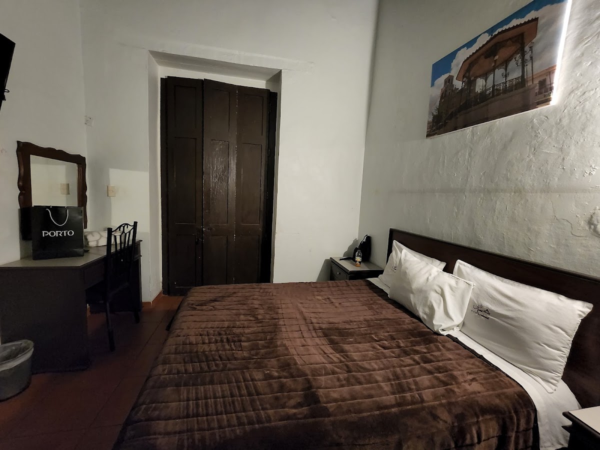 Hotel Colonial photo 2