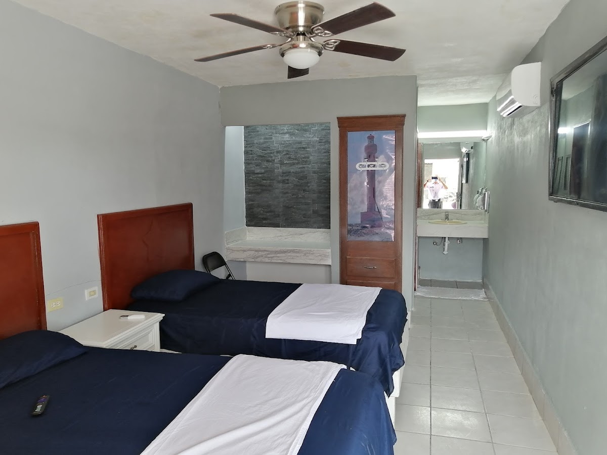HOTEL ESTRELLA photo 2