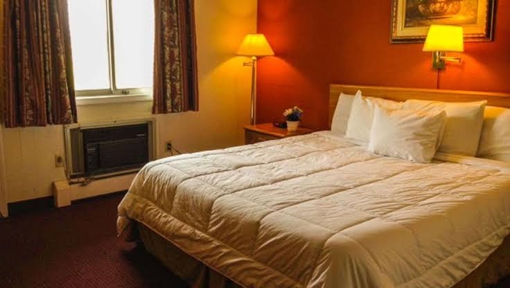 Rodeway Inn photo 3
