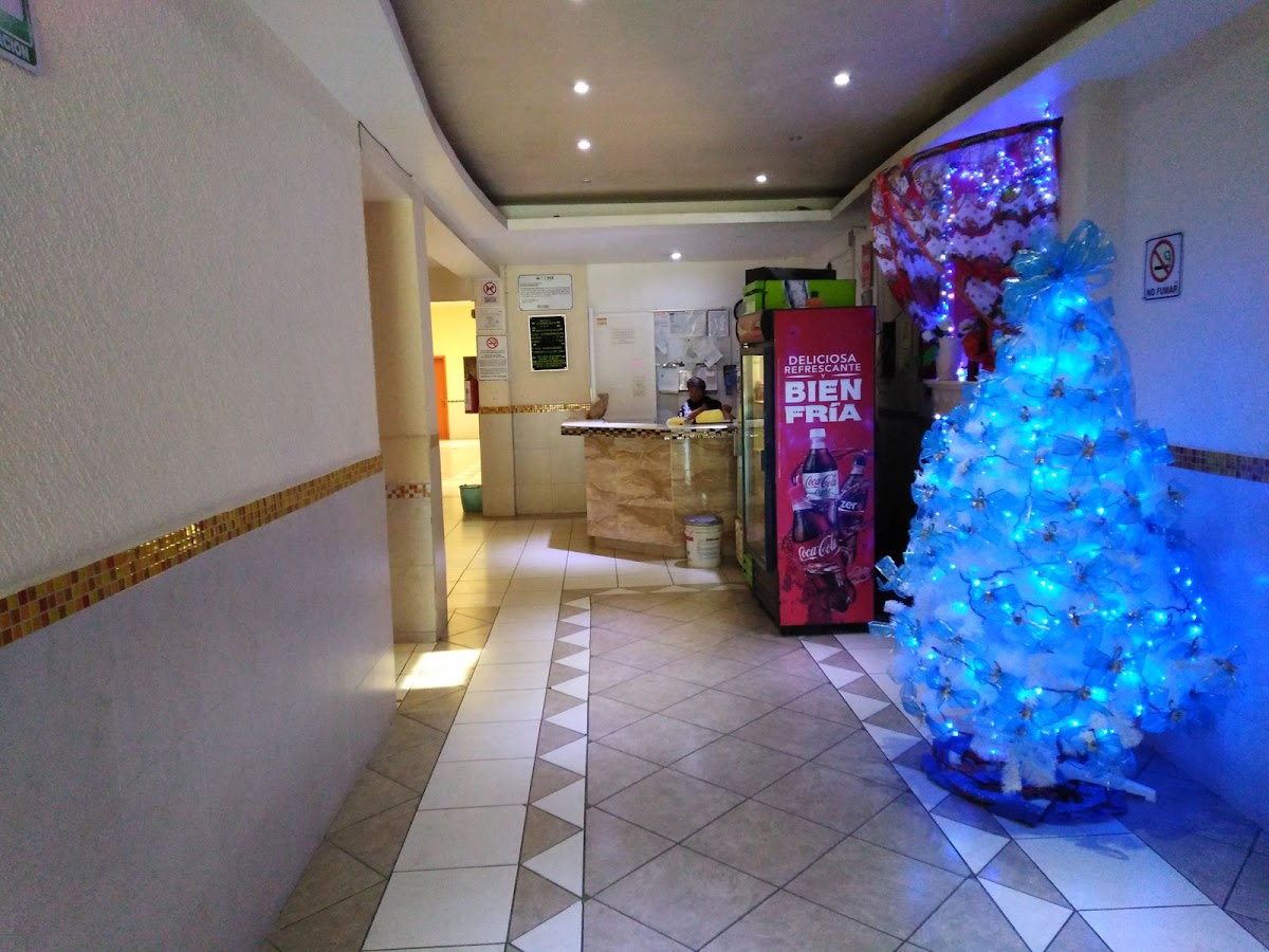 Hotel Emperador photo 2