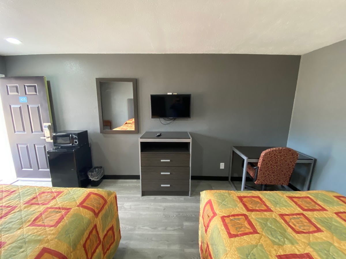 Town House Motel photo 2