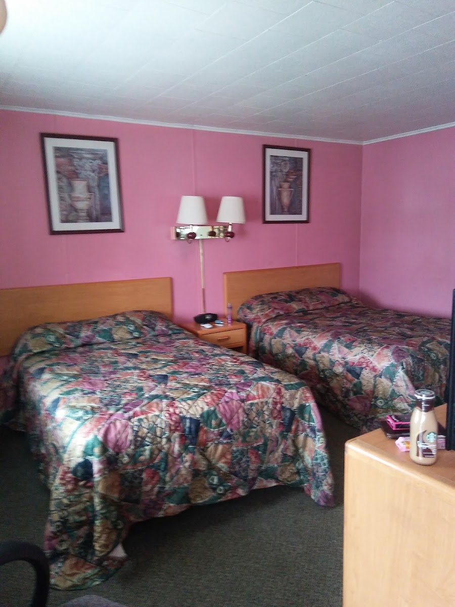 Shamrock Motel photo 2