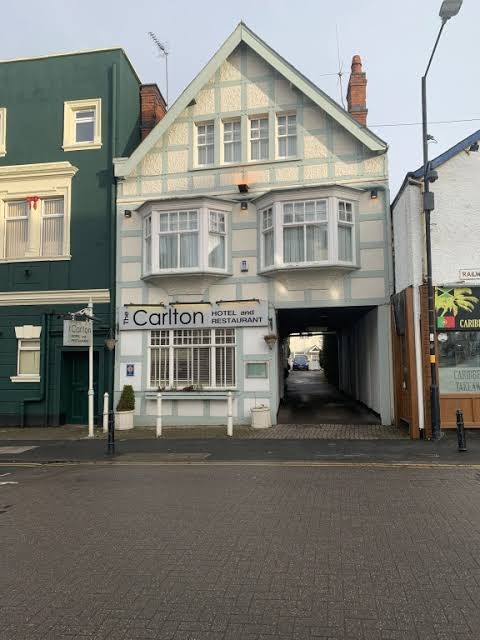 Carlton Hotel