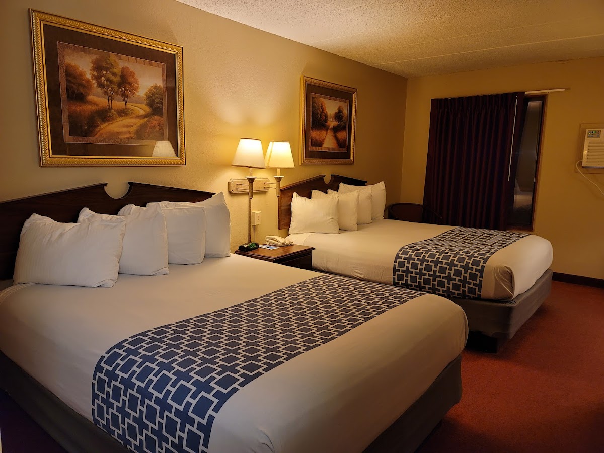 Rodeway Inn photo 2