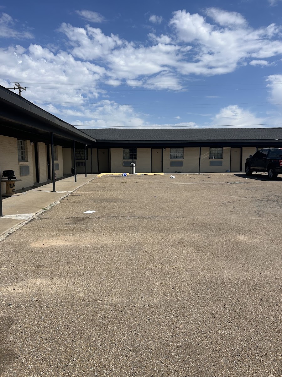 Super Inn Motel