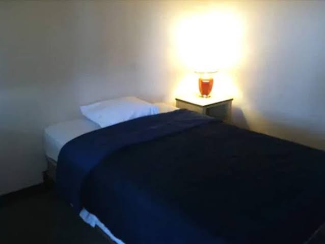 Airport Lodge
