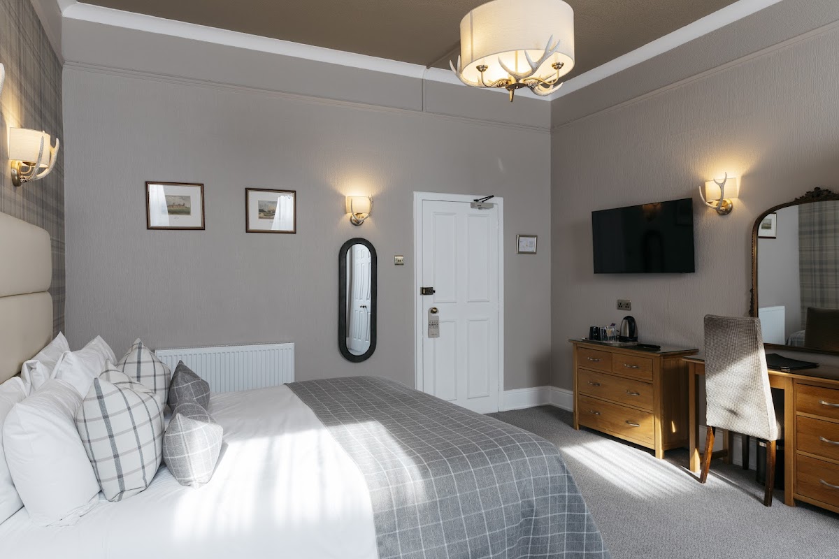 The Royal Hotel photo 2