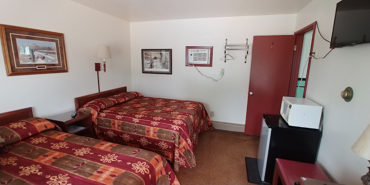 Royal Motel photo 2
