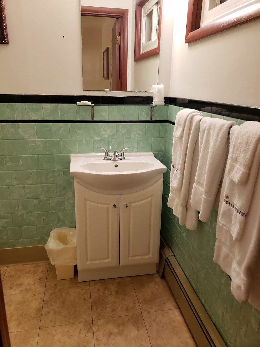 Royal Motel photo 3