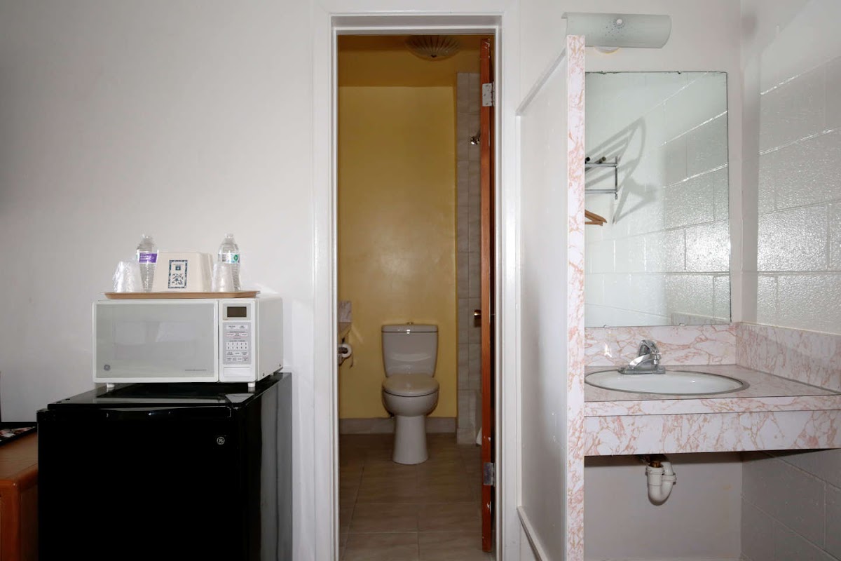Regency Inn photo 3