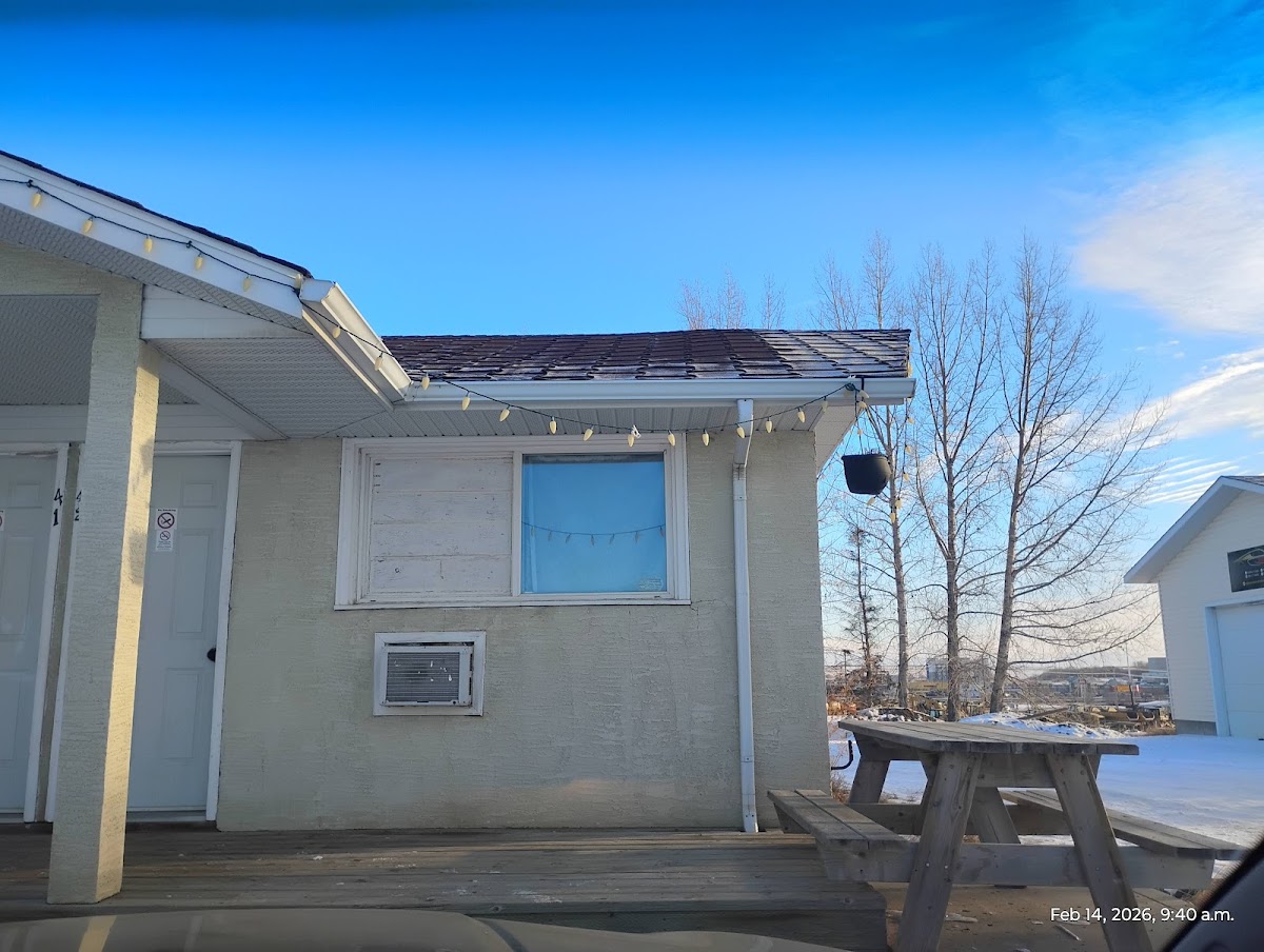 Hitching Post Motel