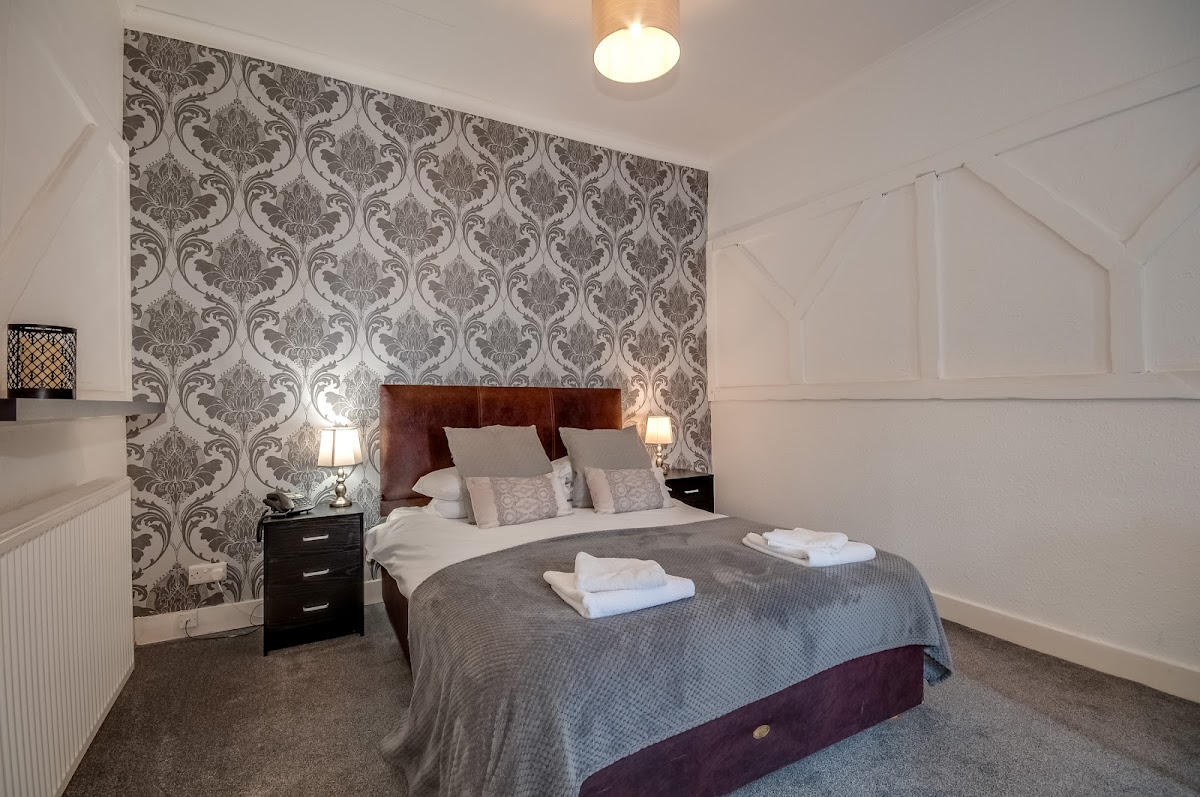 The Crown Hotel photo 2