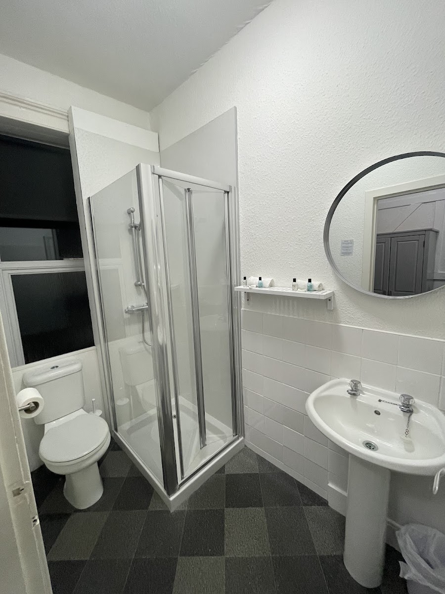 The Crown Hotel photo 3