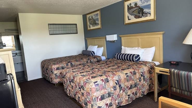 Economy Inn photo 2