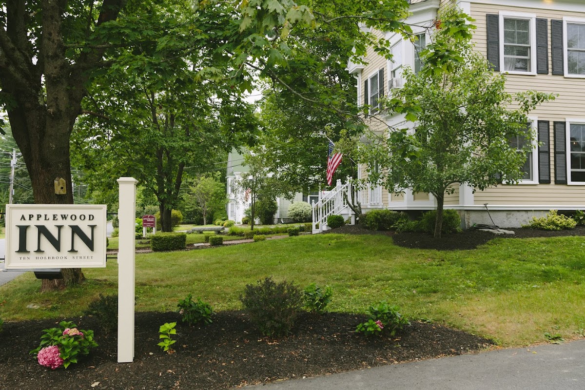 Applewood Inn