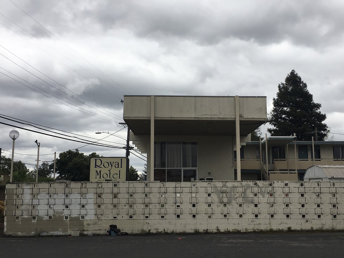 Royal Motel