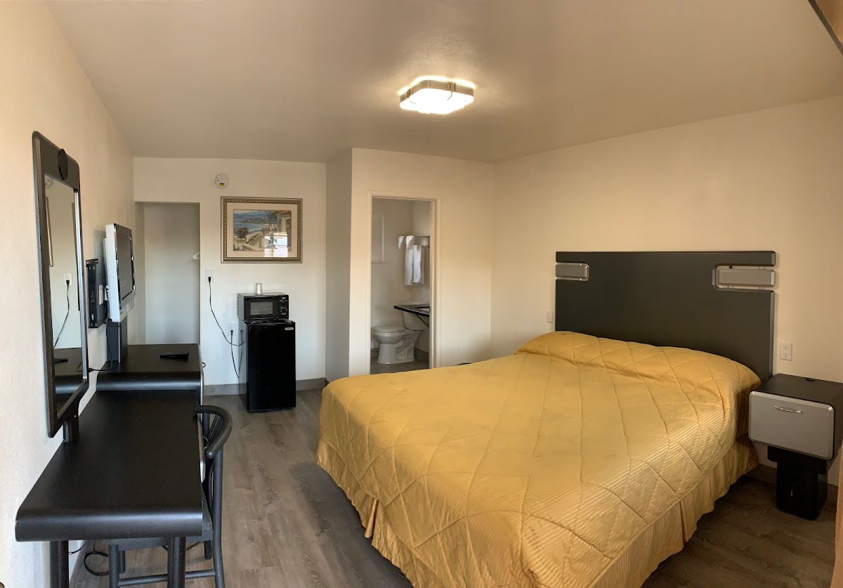 Town House Motel photo 2
