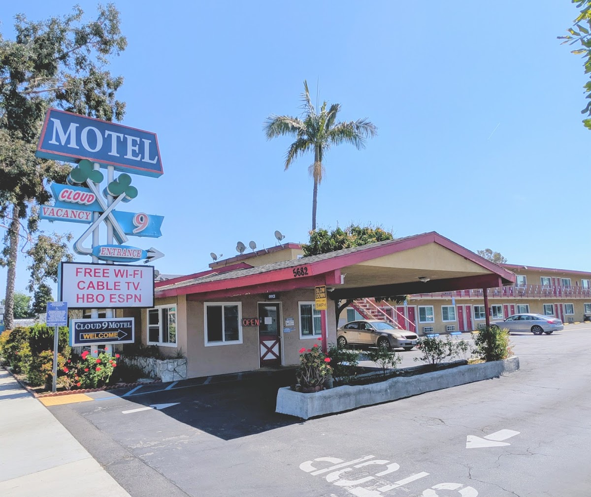 Cloud 9 Motel
