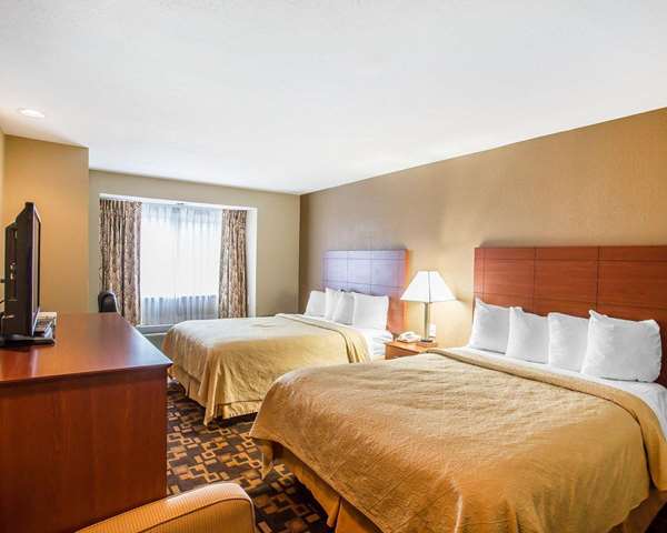 Quality Inn & Suites photo 2