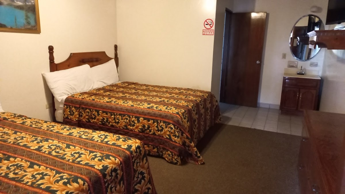 Hotel Oasis photo 2