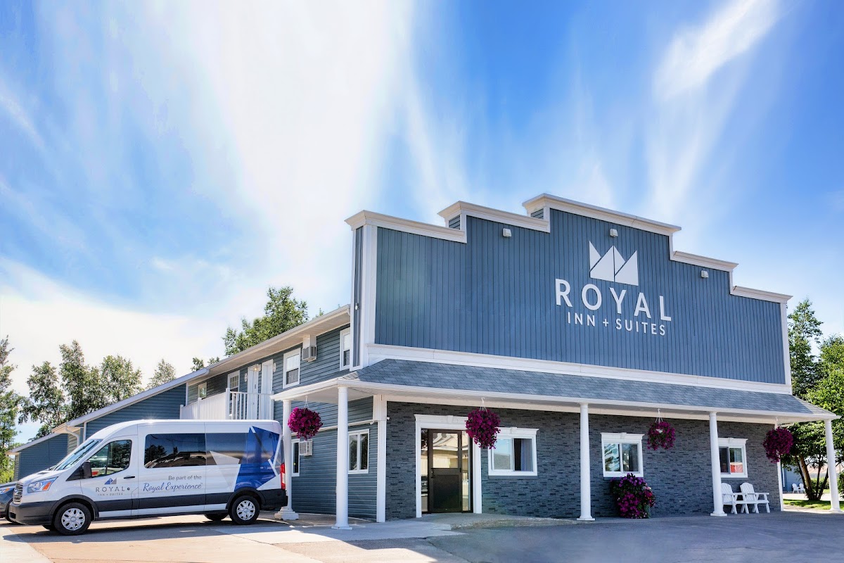 Royal Inn + Suites