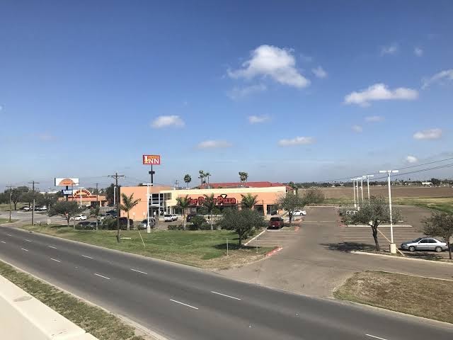 Express Inn photo 3