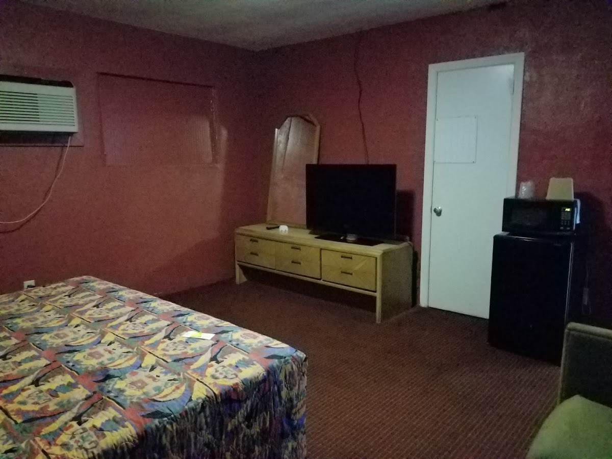 Economy Inn photo 3
