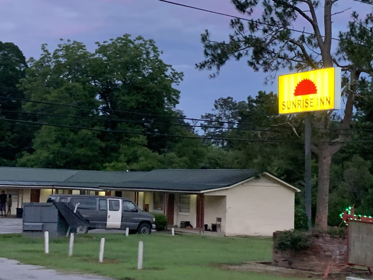Sunrise Inn