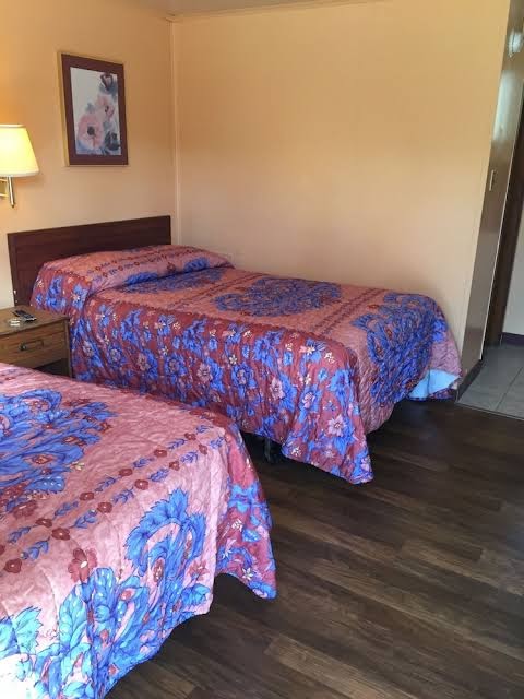 Royal Inn photo 2