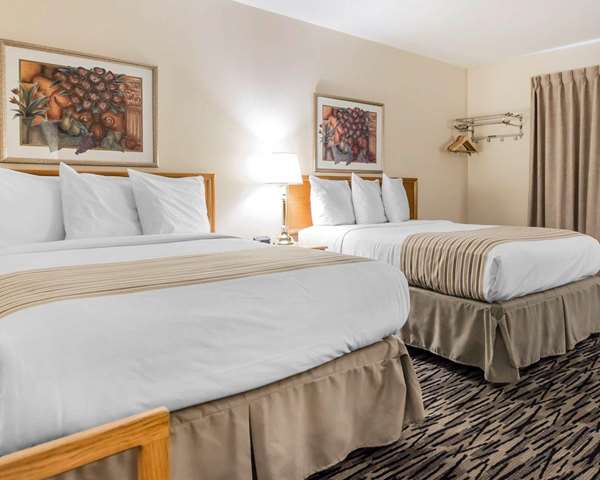 Econo Lodge photo 2