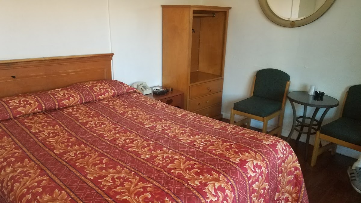 Coast Motel photo 2